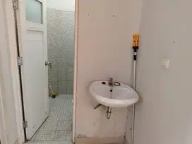 DISEWAKAN RUMAH 2 KAMAR di Cimahi