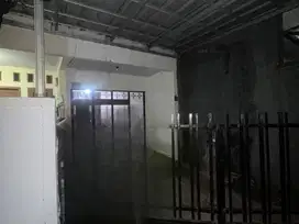 Rumah 2 Lantai Disewakan Di Pejompongan