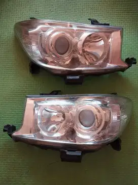 HEADLAMP FORTUNER 2009