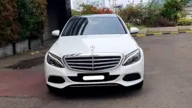 Mercedes benz mercy c250 exclusive line 2015 putih
