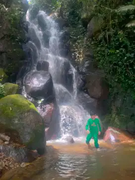Air terjun Sudah tertata Lahan ny Buat Resto / Villa di bogor barat