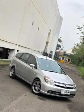 Honda Stream 2005 Bensin