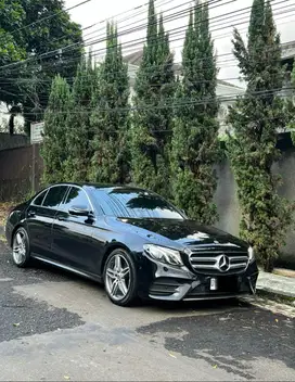 Mercedes Benz E300 AMG 2017 km 26rb