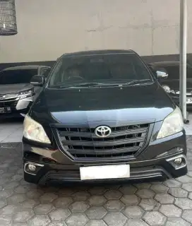 Kijang Innova E bsn MT