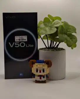 VIVO V 50 Lite.