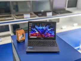 Asus Notebook E203NAH