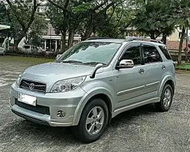 Antik Low KM50rb RUSH S 1.5 M/T manual 2010 FullSet Istimewa Lkp