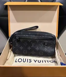 Louis Vuitton Monogram Eclipse Volga Clutch