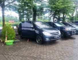 Innova G diesel matic 2006