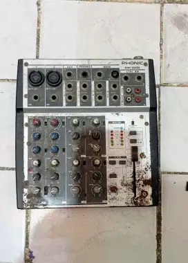 MiXER PHONIC RUSAK MATOT