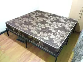 Kasur springbed 180x200 merk Central bagus jarang pakai