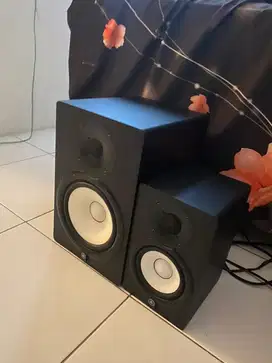 SPEAKER MONITOR YAMAHA HS5 & HS8