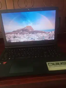 Jual laptop bekas.