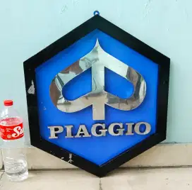 Logo bekas dealer resmi sepeda motor vespa jadul 60 cm vintage antik