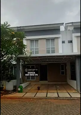 Disewakan Rumah 2 Lantai Bagus di Palm Spring JGC, Jakarta Timur