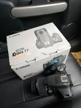 SUDAH WIFI CANON REBEL T7 (EOS 1500D) LENSA KIT 18-55MM IS II