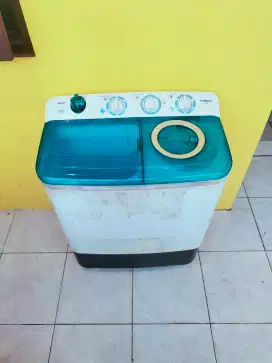 Mesin cuci SANKEN 8 Kg