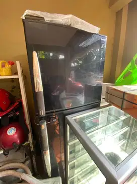 Kulkas lemari es 2 pintu