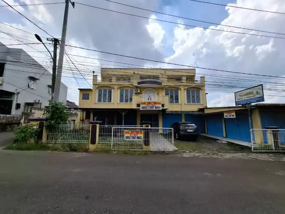 Dijual
Gedung 3 lantai
Jln perindustrian 1
 Kol H Burlian