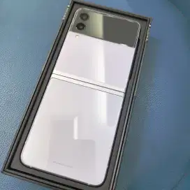 SEIN Samsung Z flip 3 8/256gb resmi