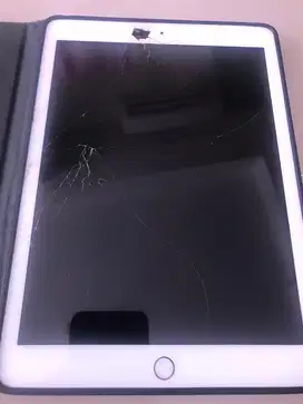 Jual preloved Ipad Apple (6th genration)