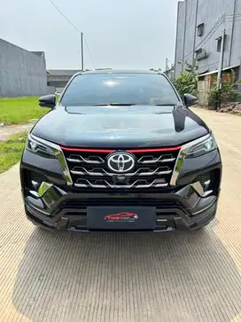 Toyota Fortuner VRZ 2.4 TRD 2021 Automatic ( Hitam Metalik )