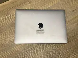 MACBOOK PRO 13INCH 2017 256GB SECOND FULLSET