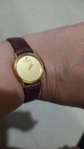 Jam tangan wanita