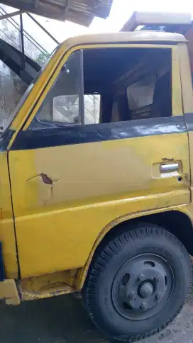Dijual truck, cold diesel Ps 100 manual, aktif msh posisi buat kerja