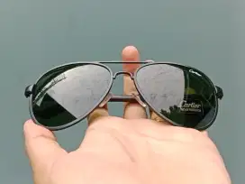 Kacamata Cartier lensa hijau