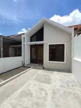 Rumah minimalis di Cisaranten Kulon Arcamanik Kota Bandung