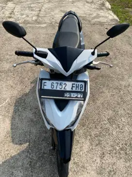 Nia:BEAT FICBS PLAT F KAB PAJAK HIDUP DP 1.8JT PLAY F KAB