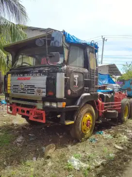 Fuso engkel 4 dan Nissan ganti mesin 8DC11