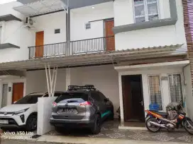 Over Kredit Rumah 2 Lantai Siap Huni Dekat Stasiun Depok