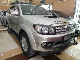 FORTUNER G 2.5 [AT] 2010