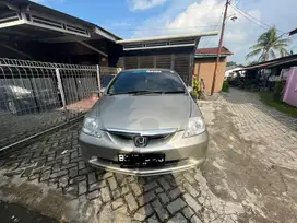 Honda city 2003 gd8
