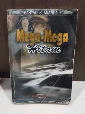 Novel remaja berjudul Mega mega hitam