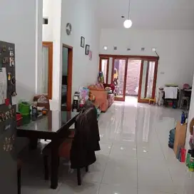 Dijual Rumah Terawat di Komplek Taman Kopo Indah Bandung
