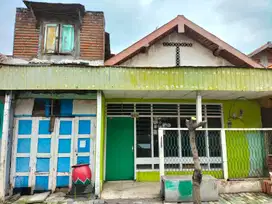Dijual Cepat Rumah Kalimas Barat Surabaya - Lokasi Strategis