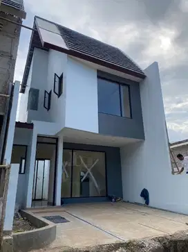 Jual Rumah 2 Lantai Harga Murah dekat Setiabudi gegerkalong Bandung