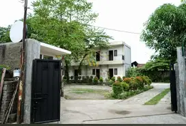 DIJUAL KOS 22 KAMAR TIDUR DEKAT KAMPUS UGM BISA 15 MOBIL