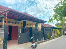 Rumah di kompleks Griya Pesona Monjok