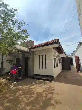 Gudang Rumah Kenjeran STRATEGIS, DEPAN JALAN RAYA