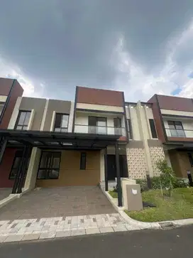 Dijual Rumah 2 Lantai Tipe Premium di Cluster Carson, Tangerang