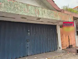 DISEWAKAN RUMAH USAHA AREA KOMERSIL TENGAH KOTA SIDOARJO RAMAI 24 JAM