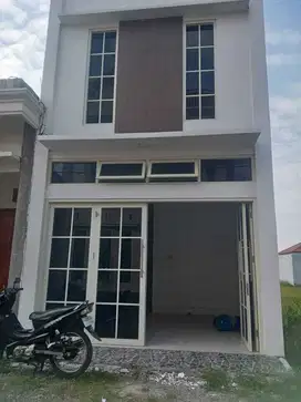Rumah Baru 2 Lantai Lokasi Cemandi Sedati Sidoarjo