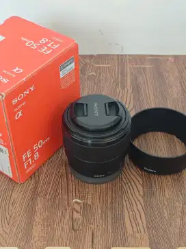Lensa Fix Sony 50mm F/1.8 Fullset Mulus