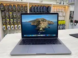Macbook Pro 2016 13 inch touchbar 8/256 PROMO AKHIR BULAN JUNI!!!