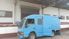 Isuzu Elf NHR 55 Blindvan