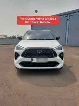 Toyota YARIS CROSS GR HYBRID TWO TONE 2023 AT LIKE NEW
